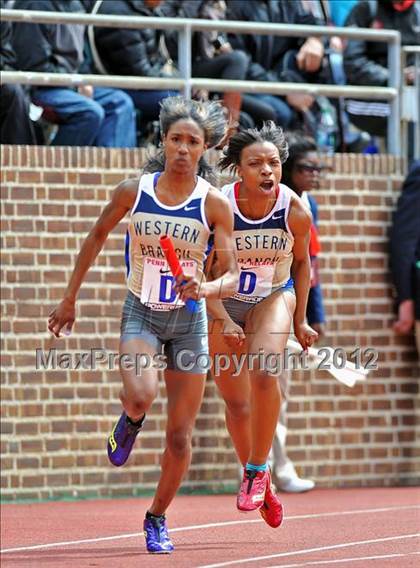 Thumbnail 3 in Penn Relays (4x100 Final) photogallery.