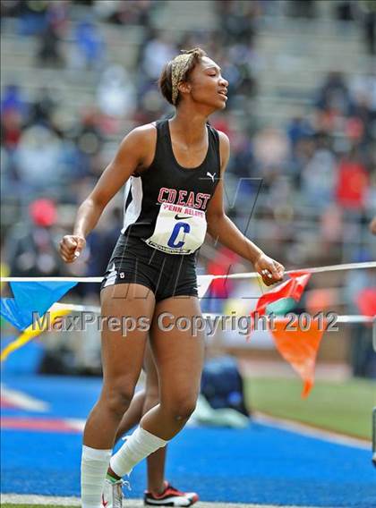 Thumbnail 2 in Penn Relays (4x100 Final) photogallery.