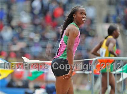 Thumbnail 2 in Penn Relays (4x100 Final) photogallery.