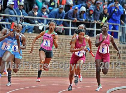 Thumbnail 2 in Penn Relays (4x100 Final) photogallery.