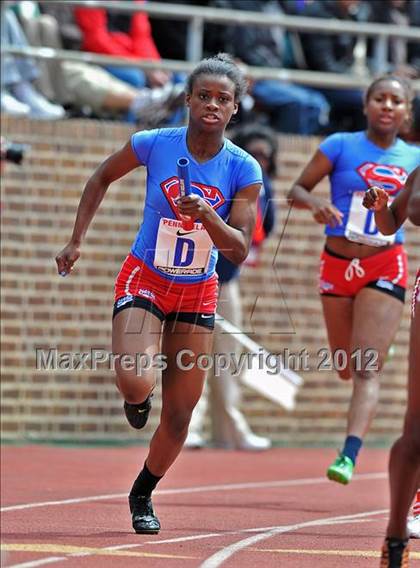 Thumbnail 2 in Penn Relays (4x100 Final) photogallery.