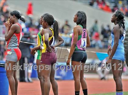 Thumbnail 1 in Penn Relays (4x100 Final) photogallery.