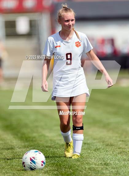 Thumbnail 3 in Lawrenceburg vs North Central photogallery.
