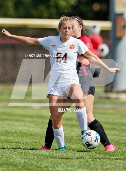 Thumbnail 3 in Lawrenceburg vs North Central photogallery.