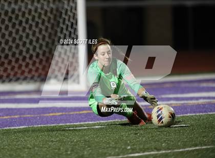 Thumbnail 3 in Marietta vs. Fairfield Union (OHSAA D3 District Semifinal) photogallery.