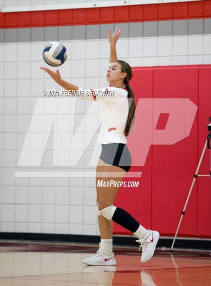 Thumbnail 2 in Ponder @ Pottsboro photogallery.