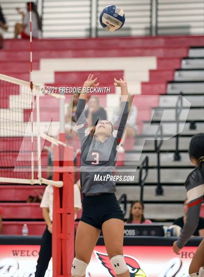Thumbnail 1 in Ponder @ Pottsboro photogallery.