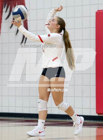 Thumbnail 1 in Ponder @ Pottsboro photogallery.