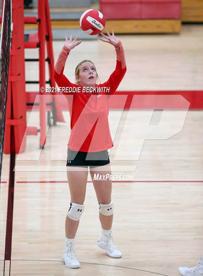 Thumbnail 1 in Ponder @ Pottsboro photogallery.