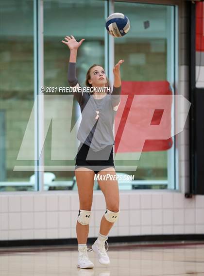 Thumbnail 2 in Ponder @ Pottsboro photogallery.