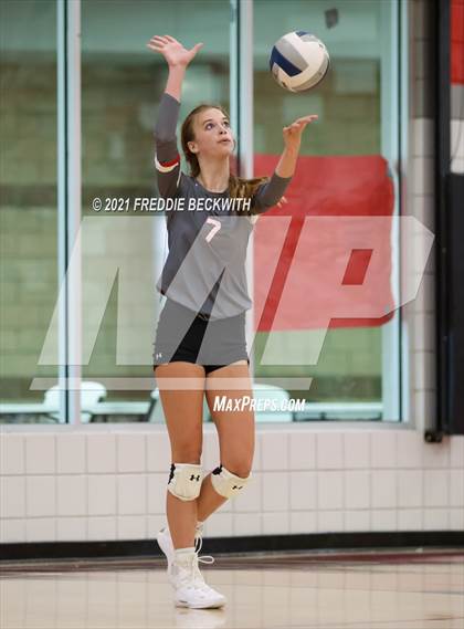 Thumbnail 1 in Ponder @ Pottsboro photogallery.