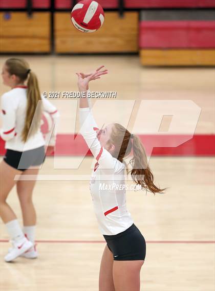 Thumbnail 2 in Ponder @ Pottsboro photogallery.