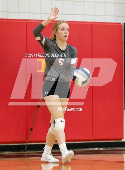 Thumbnail 2 in Ponder @ Pottsboro photogallery.