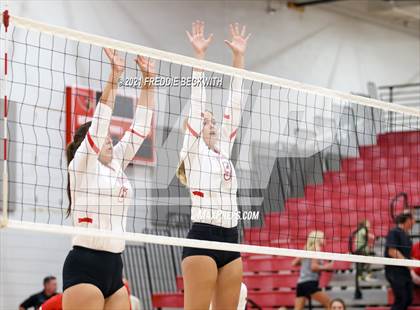 Thumbnail 3 in Ponder @ Pottsboro photogallery.