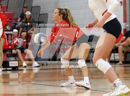 Thumbnail 3 in Ponder @ Pottsboro photogallery.