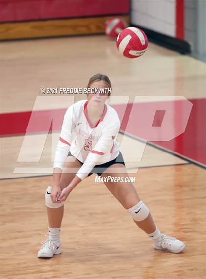 Thumbnail 1 in Ponder @ Pottsboro photogallery.