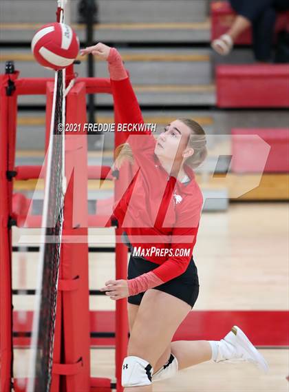 Thumbnail 1 in Ponder @ Pottsboro photogallery.
