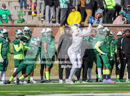 Thumbnail 2 in St. Pius X vs. St. Mary's - MSHSAA Class 3 Show-Me Bowl photogallery.