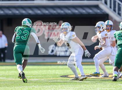 Thumbnail 1 in St. Pius X vs. St. Mary's - MSHSAA Class 3 Show-Me Bowl photogallery.
