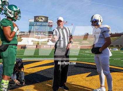 Thumbnail 1 in St. Pius X vs. St. Mary's - MSHSAA Class 3 Show-Me Bowl photogallery.