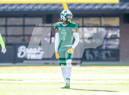 Thumbnail 2 in St. Pius X vs. St. Mary's - MSHSAA Class 3 Show-Me Bowl photogallery.