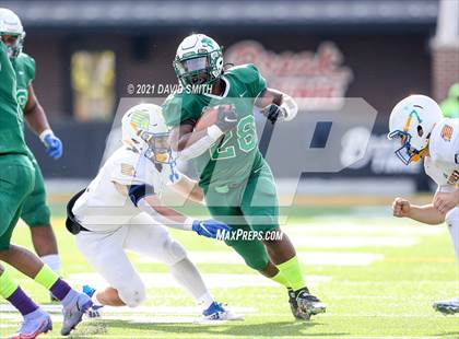 Thumbnail 2 in St. Pius X vs. St. Mary's - MSHSAA Class 3 Show-Me Bowl photogallery.