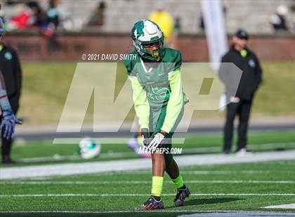 Thumbnail 2 in St. Pius X vs. St. Mary's - MSHSAA Class 3 Show-Me Bowl photogallery.