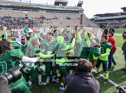 Thumbnail 2 in St. Pius X vs. St. Mary's - MSHSAA Class 3 Show-Me Bowl photogallery.