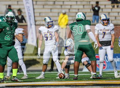 Thumbnail 2 in St. Pius X vs. St. Mary's - MSHSAA Class 3 Show-Me Bowl photogallery.