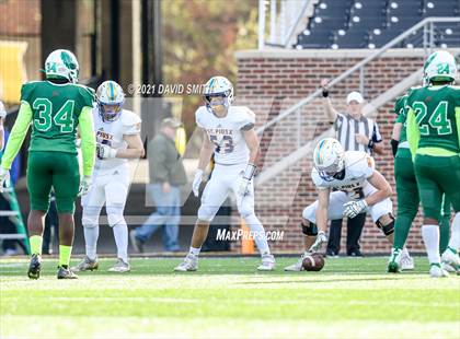 Thumbnail 1 in St. Pius X vs. St. Mary's - MSHSAA Class 3 Show-Me Bowl photogallery.