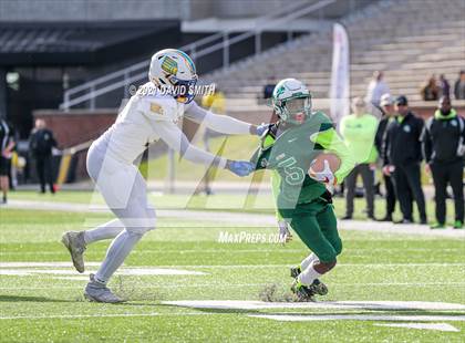 Thumbnail 1 in St. Pius X vs. St. Mary's - MSHSAA Class 3 Show-Me Bowl photogallery.
