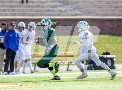 Thumbnail 2 in St. Pius X vs. St. Mary's - MSHSAA Class 3 Show-Me Bowl photogallery.