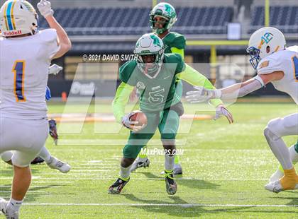 Thumbnail 1 in St. Pius X vs. St. Mary's - MSHSAA Class 3 Show-Me Bowl photogallery.