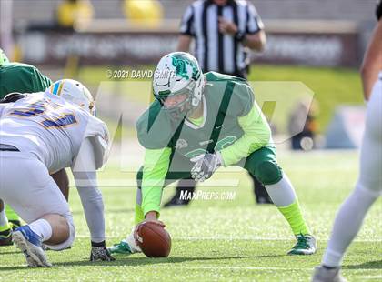 Thumbnail 3 in St. Pius X vs. St. Mary's - MSHSAA Class 3 Show-Me Bowl photogallery.