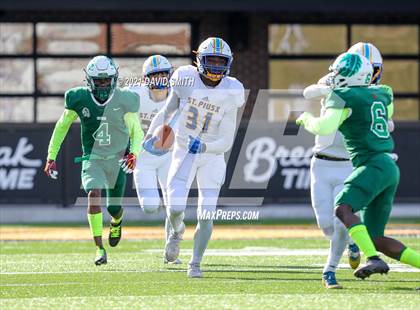 Thumbnail 2 in St. Pius X vs. St. Mary's - MSHSAA Class 3 Show-Me Bowl photogallery.