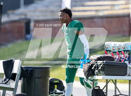 Thumbnail 2 in St. Pius X vs. St. Mary's - MSHSAA Class 3 Show-Me Bowl photogallery.