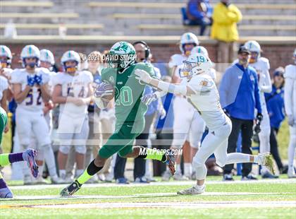 Thumbnail 3 in St. Pius X vs. St. Mary's - MSHSAA Class 3 Show-Me Bowl photogallery.
