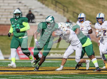 Thumbnail 1 in St. Pius X vs. St. Mary's - MSHSAA Class 3 Show-Me Bowl photogallery.