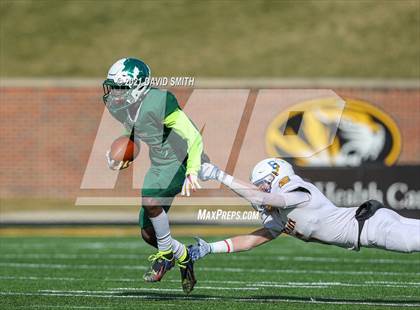 Thumbnail 2 in St. Pius X vs. St. Mary's - MSHSAA Class 3 Show-Me Bowl photogallery.