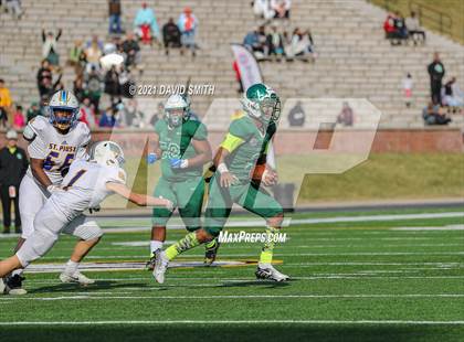 Thumbnail 2 in St. Pius X vs. St. Mary's - MSHSAA Class 3 Show-Me Bowl photogallery.