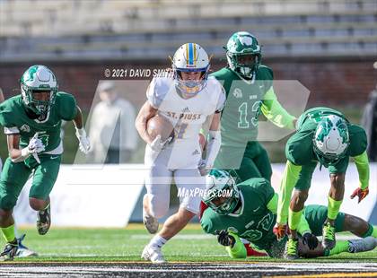 Thumbnail 1 in St. Pius X vs. St. Mary's - MSHSAA Class 3 Show-Me Bowl photogallery.