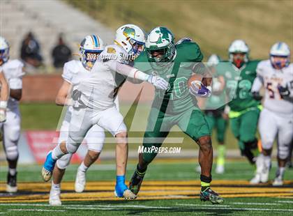 Thumbnail 3 in St. Pius X vs. St. Mary's - MSHSAA Class 3 Show-Me Bowl photogallery.