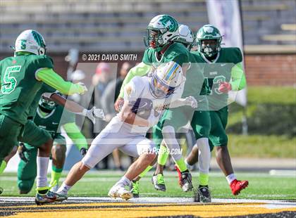 Thumbnail 3 in St. Pius X vs. St. Mary's - MSHSAA Class 3 Show-Me Bowl photogallery.
