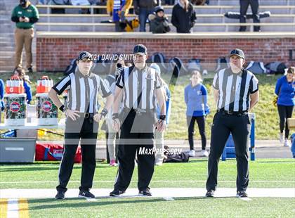 Thumbnail 1 in St. Pius X vs. St. Mary's - MSHSAA Class 3 Show-Me Bowl photogallery.