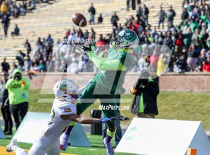 Thumbnail 3 in St. Pius X vs. St. Mary's - MSHSAA Class 3 Show-Me Bowl photogallery.