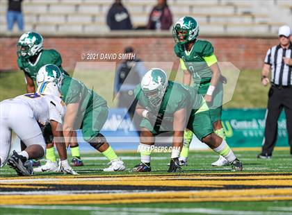 Thumbnail 3 in St. Pius X vs. St. Mary's - MSHSAA Class 3 Show-Me Bowl photogallery.