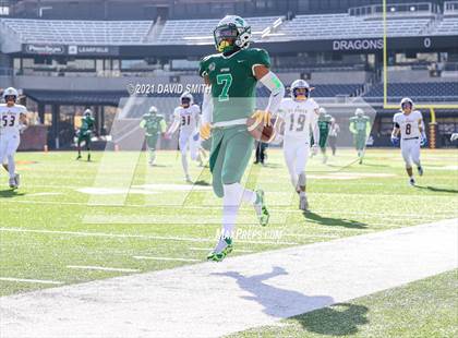 Thumbnail 1 in St. Pius X vs. St. Mary's - MSHSAA Class 3 Show-Me Bowl photogallery.