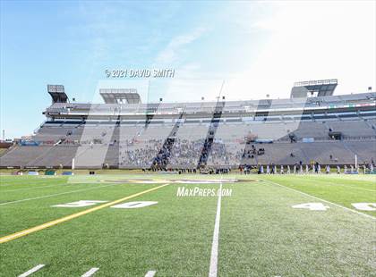 Thumbnail 3 in St. Pius X vs. St. Mary's - MSHSAA Class 3 Show-Me Bowl photogallery.