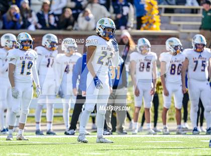Thumbnail 1 in St. Pius X vs. St. Mary's - MSHSAA Class 3 Show-Me Bowl photogallery.