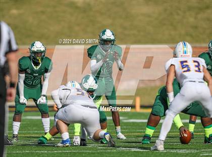 Thumbnail 3 in St. Pius X vs. St. Mary's - MSHSAA Class 3 Show-Me Bowl photogallery.